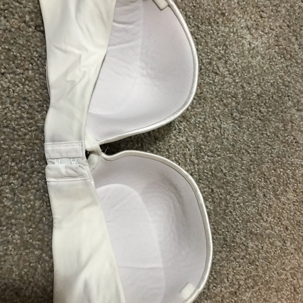 Bra - Picture 2 of 3